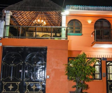 Charlys Hostal
