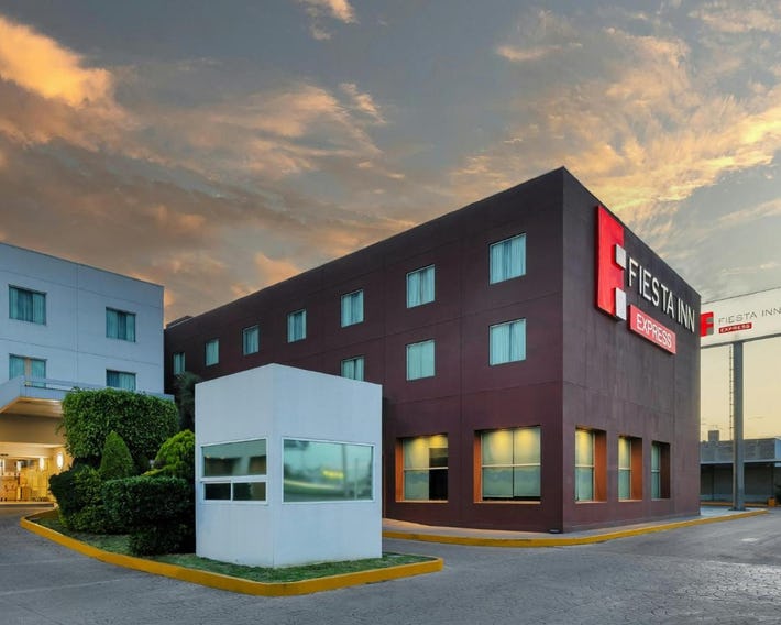 Fiesta Inn Express San Luis Potosí Oriente