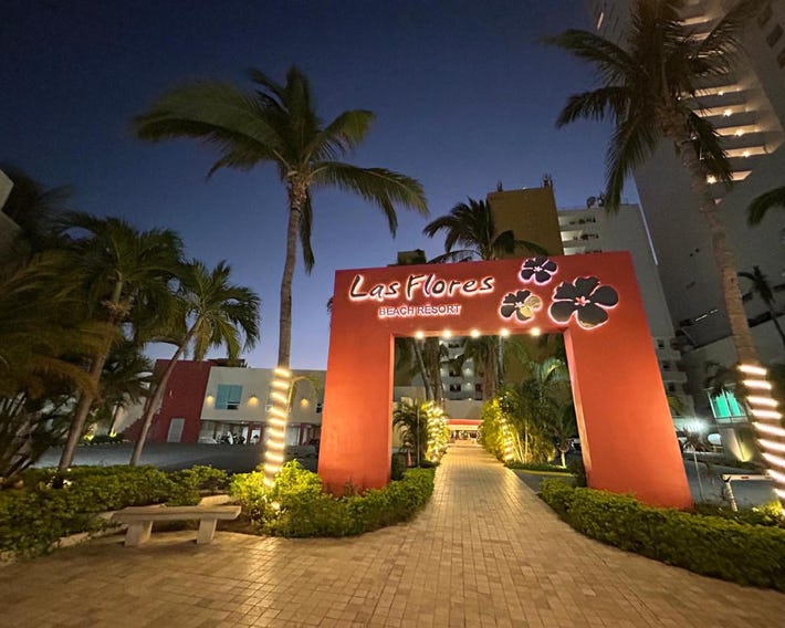 Las Flores Beach Resort
