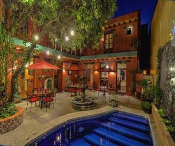 Casa de Leyendas Bed and Breakfast