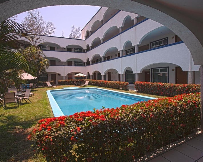 Hotel Arcos Aeropuerto