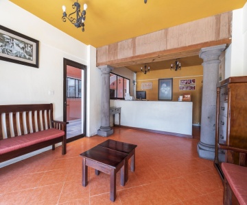 Meson Real Hotel & Suites