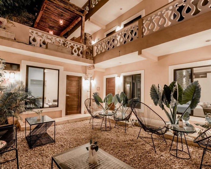 Hotel Colonial Zaci by GuruHotel