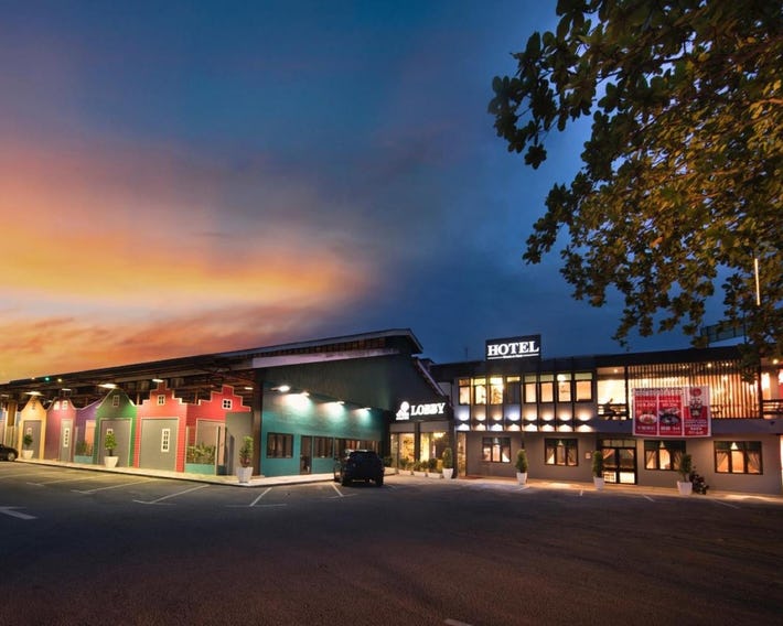 THE WOOD BOUTIQUE HOTEL