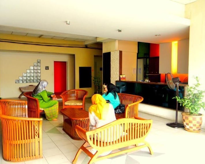 Khalifa Inn