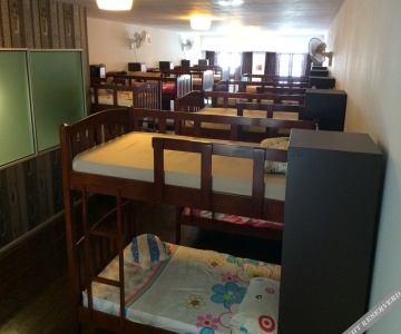 1981 Guest House