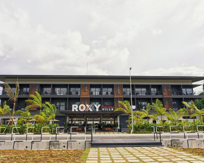 Roxy Sematan Villa & Townhouse