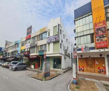 OYO 90862 Hotel Small City