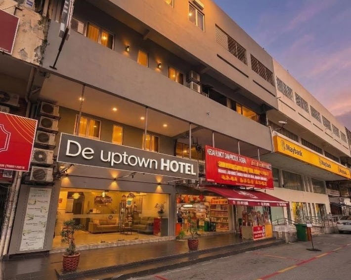 De UPTOWN Hotel at SS2
