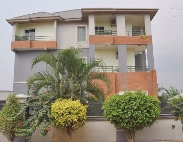 Denami Suites