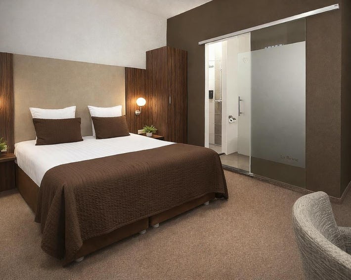 Hotel La Reine
