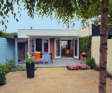 Charming Garden Retreat