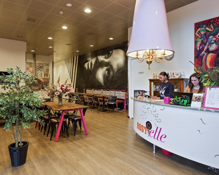 Hostelle - women only hostel Amsterdam