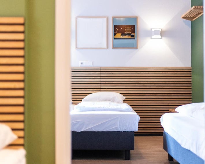 Weber Hotel 117