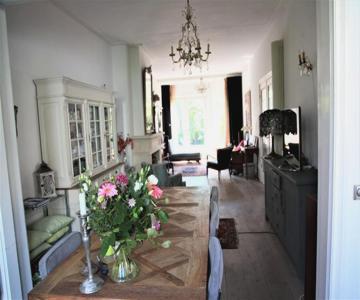 Family Home Marie