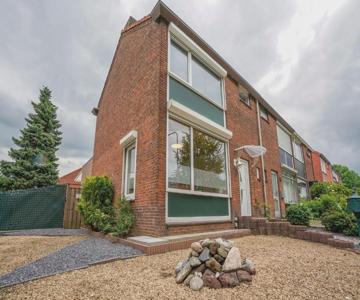Stay with Garden, Limburg