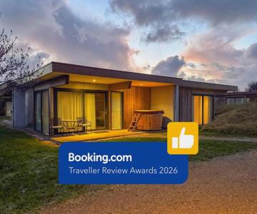 Garden Suites with Private Hottub - Duinhotel in Burgh-Haamstede zeeland