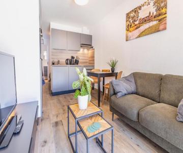 Dgi32 Modern, New Studio With Comfort