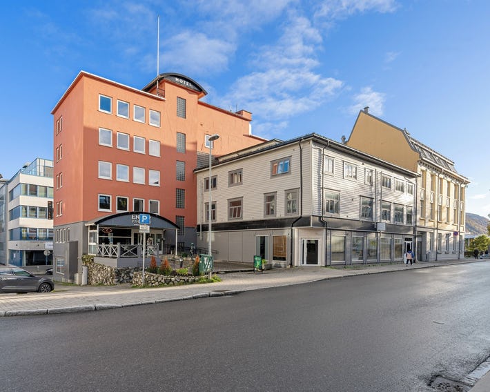 Enter Tromso Amalie Hotel