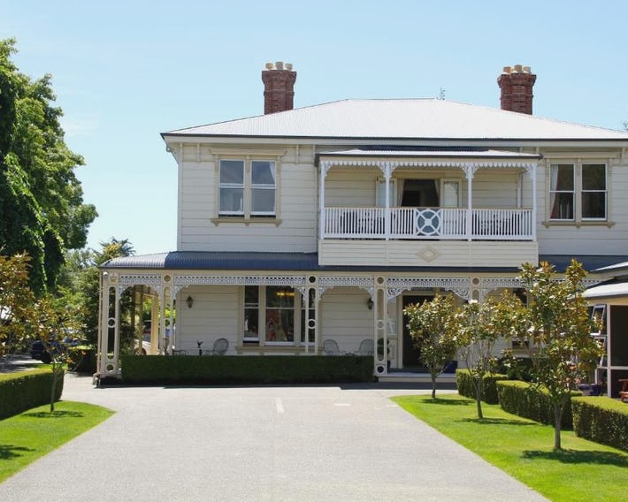 Merivale Manor