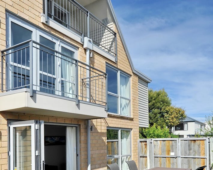 Regent's Villa - Christchurch Holiday Homes