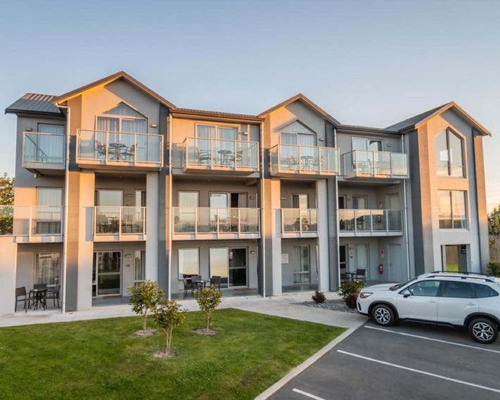 Coastal Ridge Apartments
