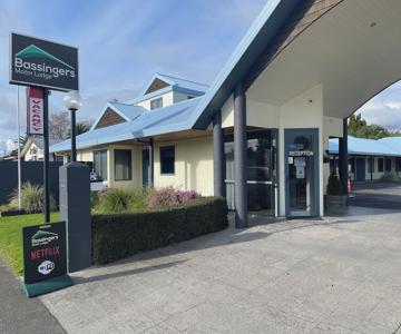 Bassingers Motor Lodge