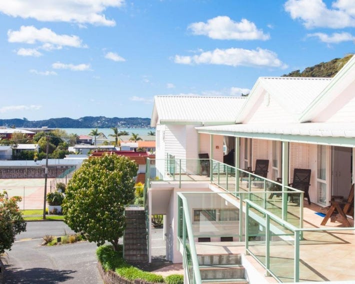 Admirals View Lodge
