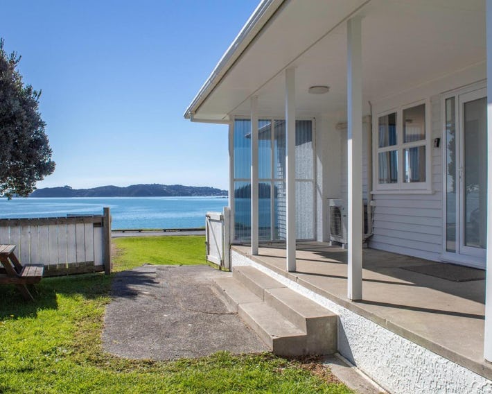 Rehutai Beach House