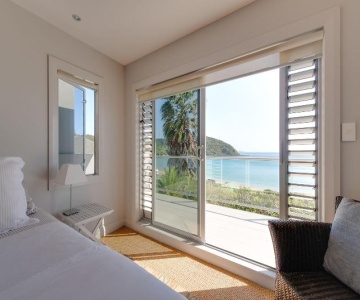 Sea Breeze Lodge