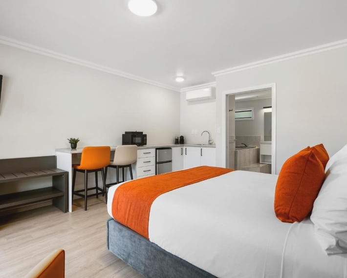 Stay 280 & Stay 284 Rotorua - Refurbished Modern Accommodation