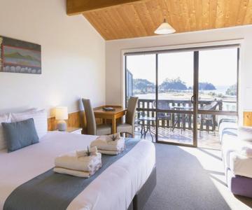 Kimi Ora Eco Resort