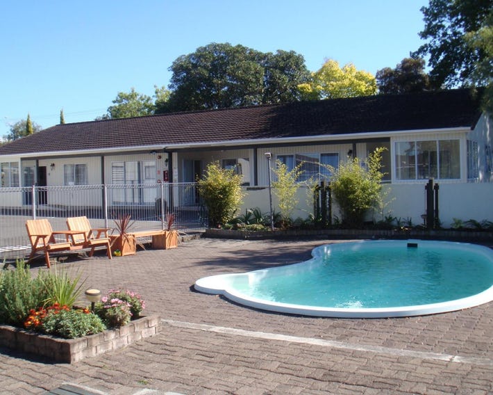 Acorn Estate Motel