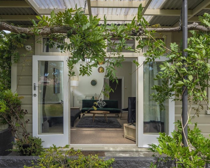 U Studios Masterton, SureStay Collection by BW