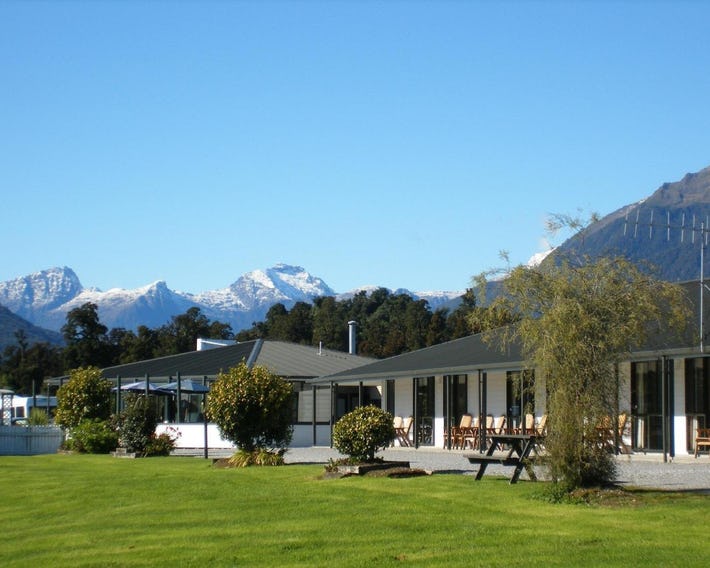 Heritage Park Lodge