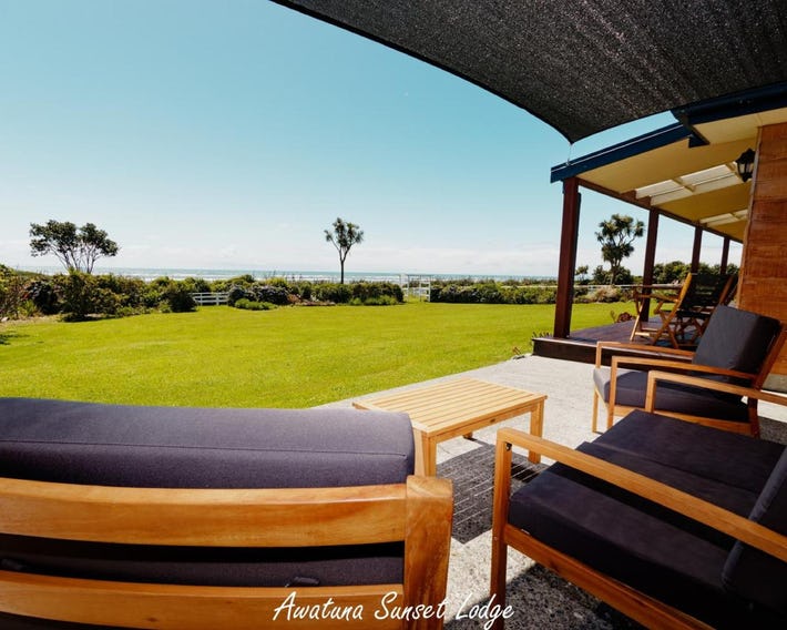 Awatuna Sunset Lodge