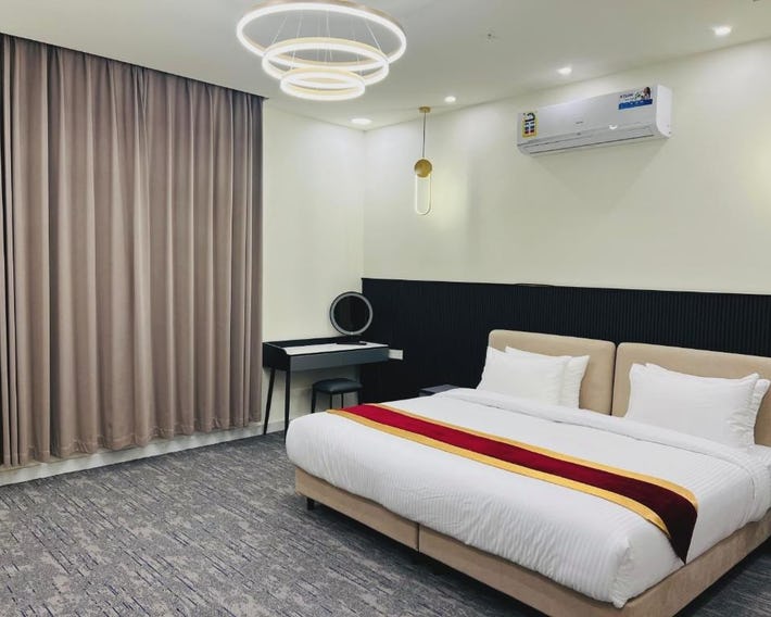 Falcon Grand Hotel