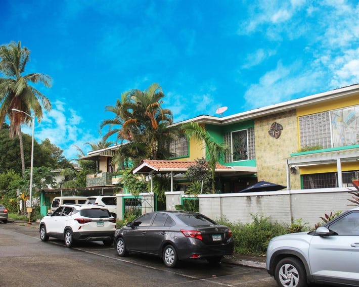 Canal Inn Panama