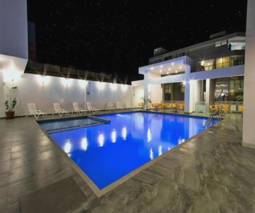 Cumbaza Hotel & Convenciones