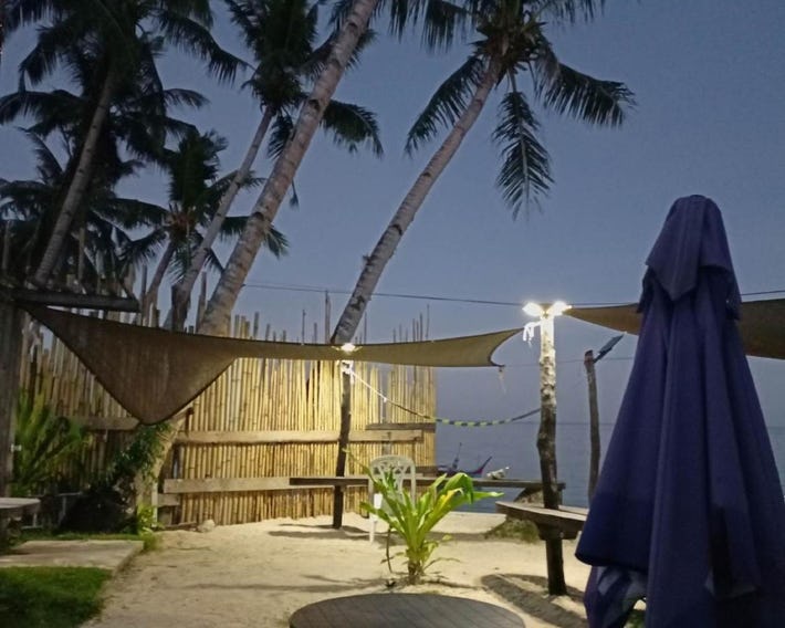 Eddie`s Beach Resort Siargao