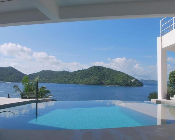 Stunning luxe 220sm villa by the sea entirely private with own pool
