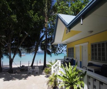 Marygold Beachfront Inn