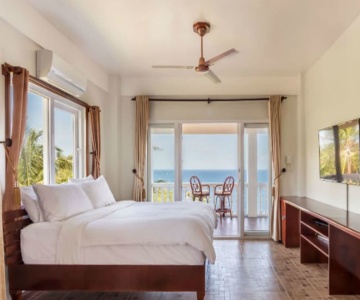 Monkey Beach Dive Resort