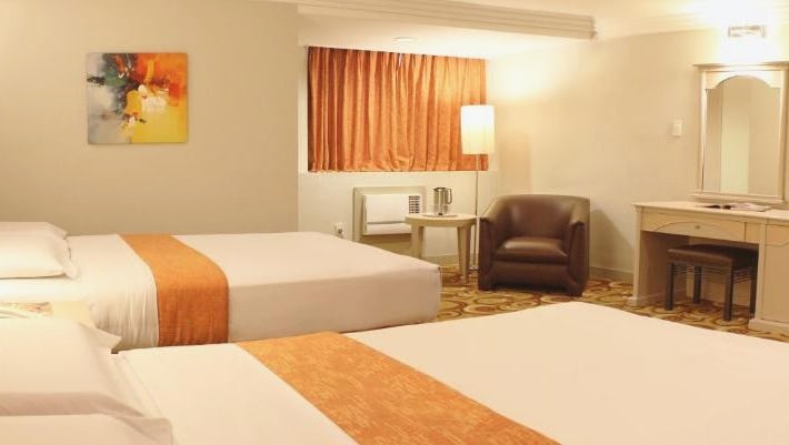 Riviera Mansion Hotel