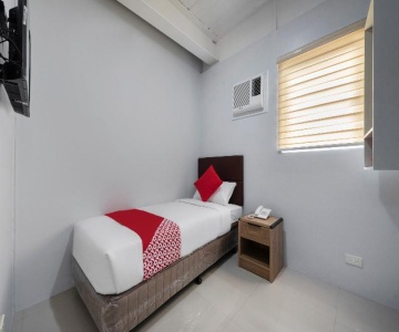Finnex Hotel by OYO Rooms