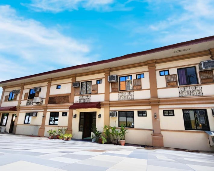 Dy Heritage Suites
