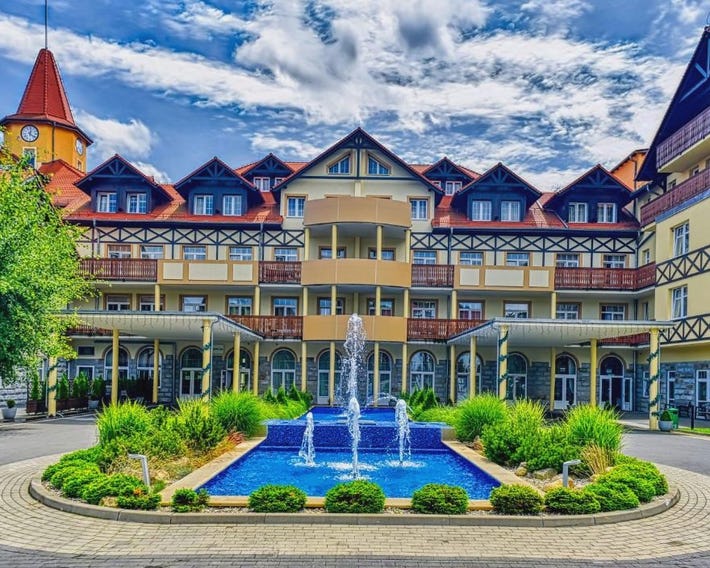 St Lukas Medical & SPA