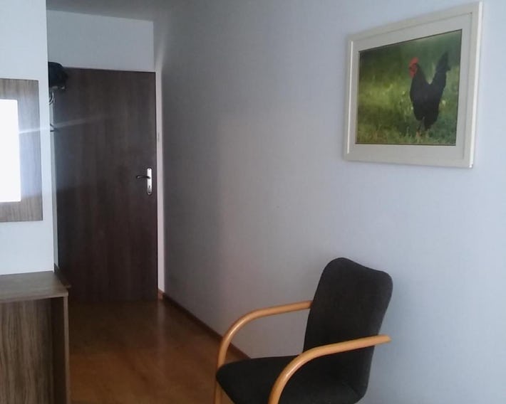 Pod Zachrypnietym Kogutem