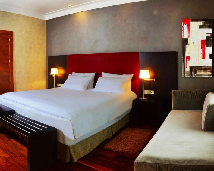 Hotel NH Poznan