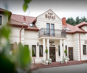 Hotel Dworek Za Lasem
